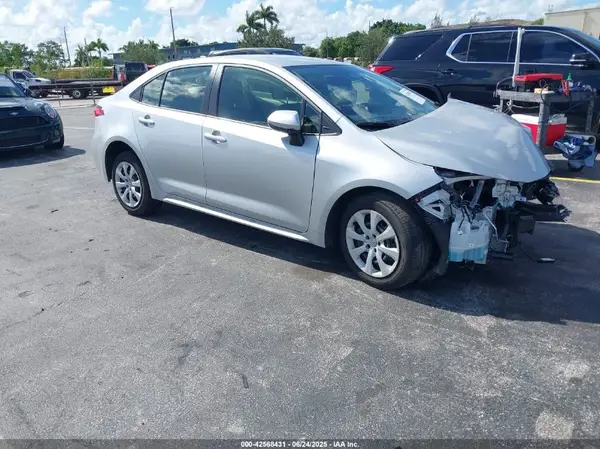 JTDBCMFE8S3095208 2025 TOYOTA COROLLA - Image 1