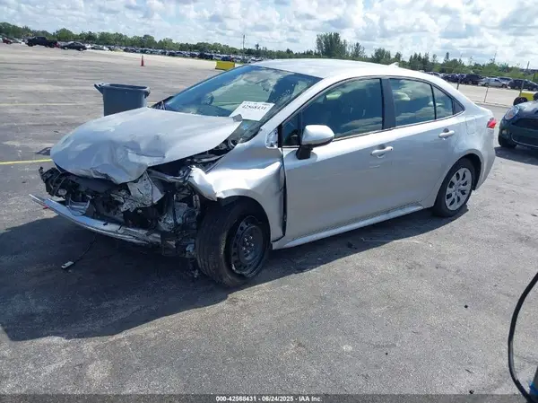 JTDBCMFE8S3095208 2025 TOYOTA COROLLA - Image 2