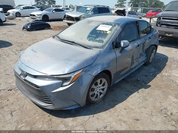 JTDBCMFE8S3096052 2025 TOYOTA COROLLA - Image 2