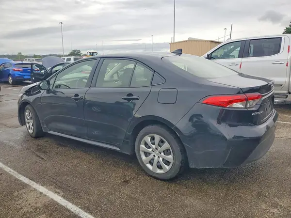 JTDBCMFE8SJ047428 2025 TOYOTA COROLLA - Image 2
