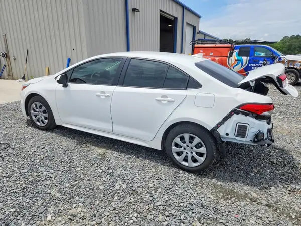 JTDBCMFE8T3137717 2026 TOYOTA COROLLA - Image 2