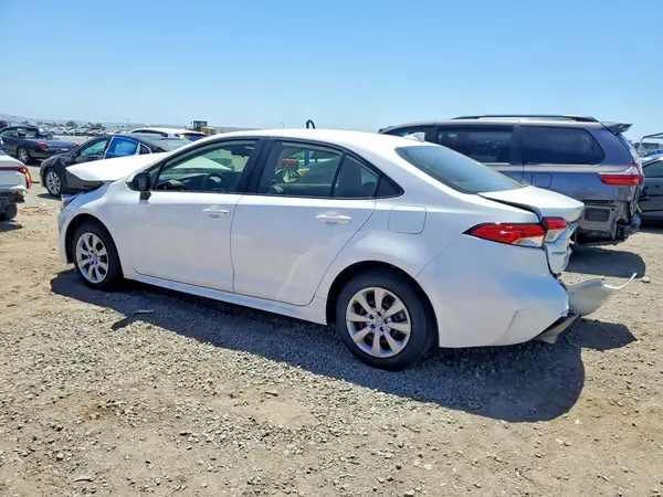 JTDBCMFE8T3151441 2026 TOYOTA COROLLA - Image 2