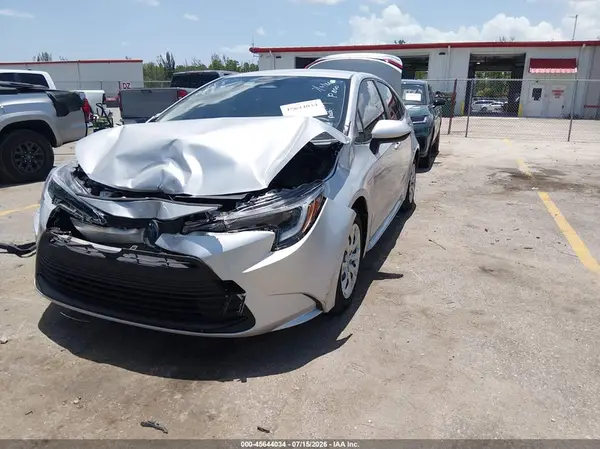 JTDBCMFE9P3008469 2023 TOYOTA COROLLA - Image 2