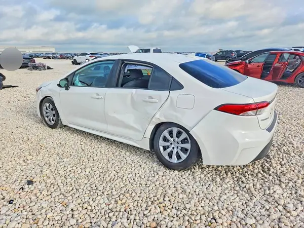 JTDBCMFE9P3015714 2023 TOYOTA COROLLA - Image 2