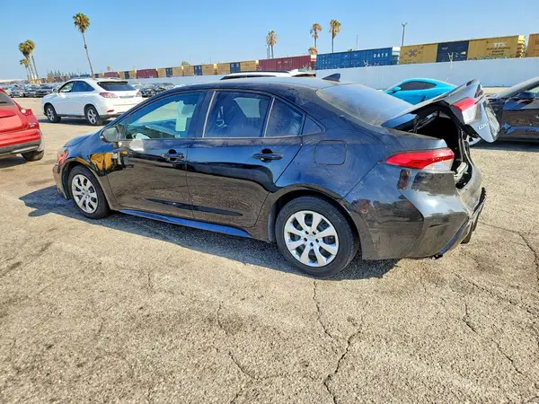 JTDBCMFE9R3033231 2024 TOYOTA COROLLA - Image 2