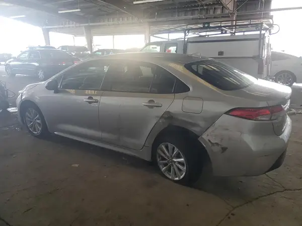 JTDBCMFE9R3033617 2024 TOYOTA COROLLA - Image 2
