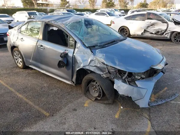 JTDBCMFE9R3038865 2024 TOYOTA COROLLA - Image 1