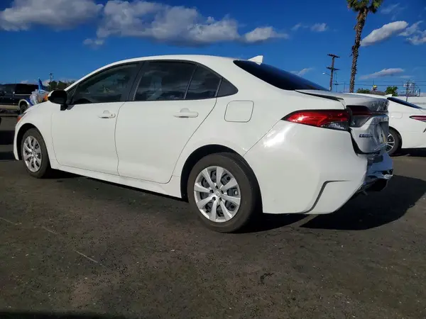 JTDBCMFE9R3041376 2024 TOYOTA COROLLA - Image 2