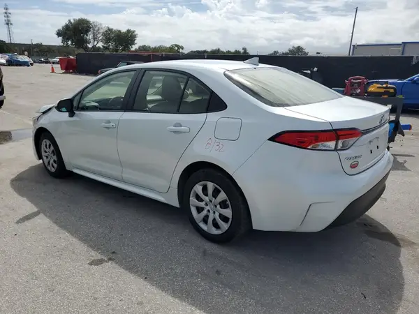 JTDBCMFE9R3042513 2024 TOYOTA COROLLA - Image 2