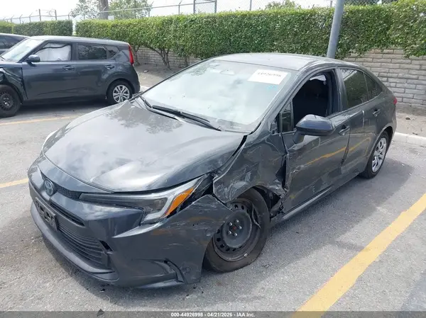 JTDBCMFE9R3044603 2024 TOYOTA COROLLA - Image 2