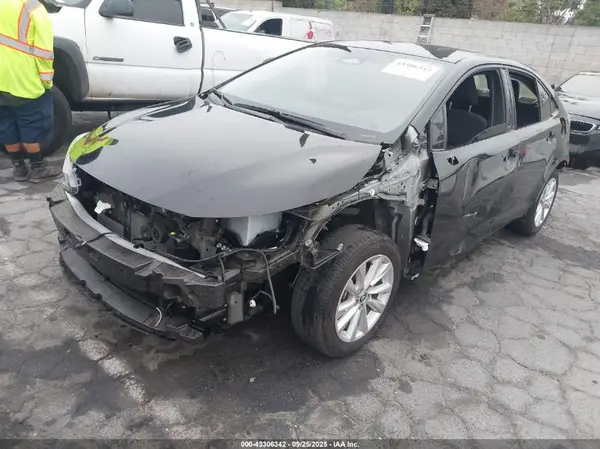 JTDBCMFE9R3046447 2024 TOYOTA COROLLA - Image 2