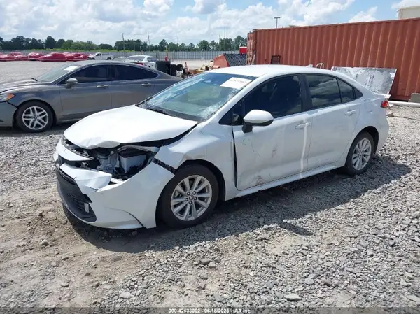JTDBCMFE9R3047419 2024 TOYOTA COROLLA - Image 2