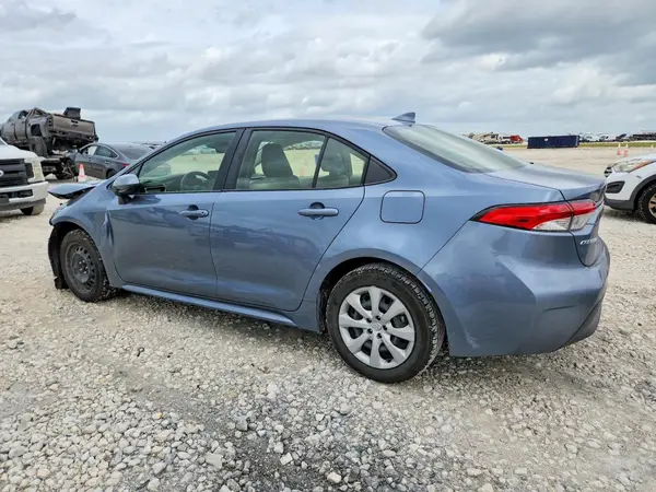 JTDBCMFE9R3048814 2024 TOYOTA COROLLA - Image 2