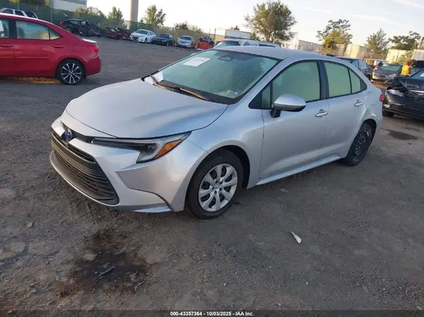 JTDBCMFE9R3048960 2024 TOYOTA COROLLA - Image 2
