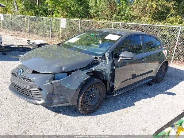 JTDBCMFE9R3063149 2024 TOYOTA COROLLA - Image 2