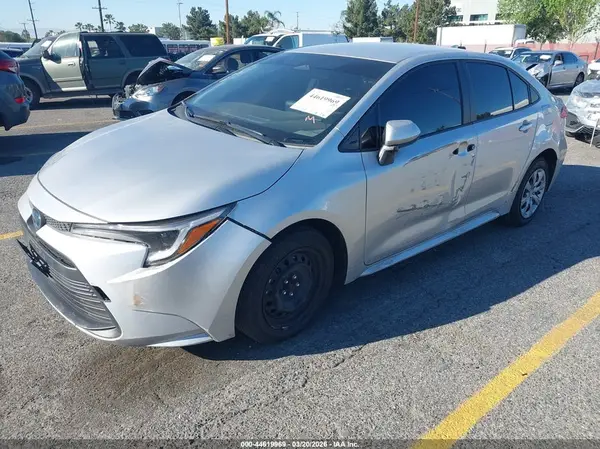 JTDBCMFE9R3065256 2024 TOYOTA COROLLA - Image 2