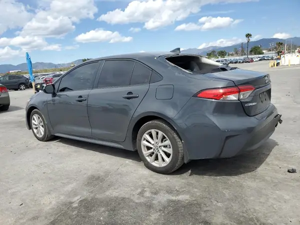 JTDBCMFE9R3068299 2024 TOYOTA COROLLA - Image 2
