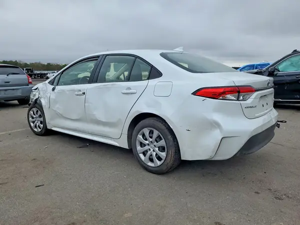 JTDBCMFE9S3071015 2025 TOYOTA COROLLA - Image 2