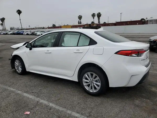 JTDBCMFE9S3072875 2025 TOYOTA COROLLA - Image 2