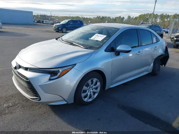 JTDBCMFE9S3080099 2025 TOYOTA COROLLA - Image 2
