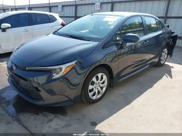 JTDBCMFE9S3101050 2025 TOYOTA COROLLA - Image 2