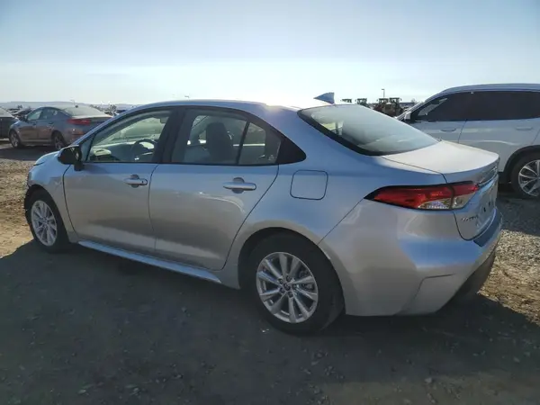 JTDBCMFE9SJ038625 2025 TOYOTA COROLLA - Image 2