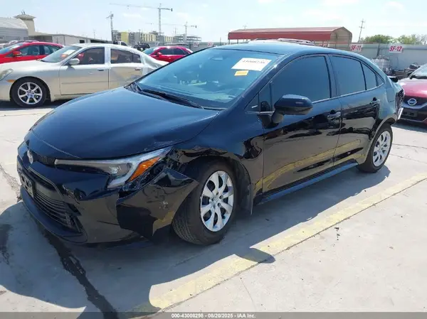 JTDBCMFE9SJ040987 2025 TOYOTA COROLLA - Image 2
