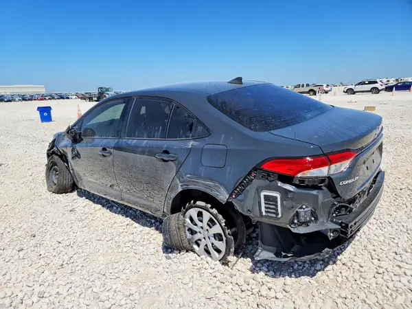 JTDBCMFE9T3114317 2026 TOYOTA COROLLA - Image 2