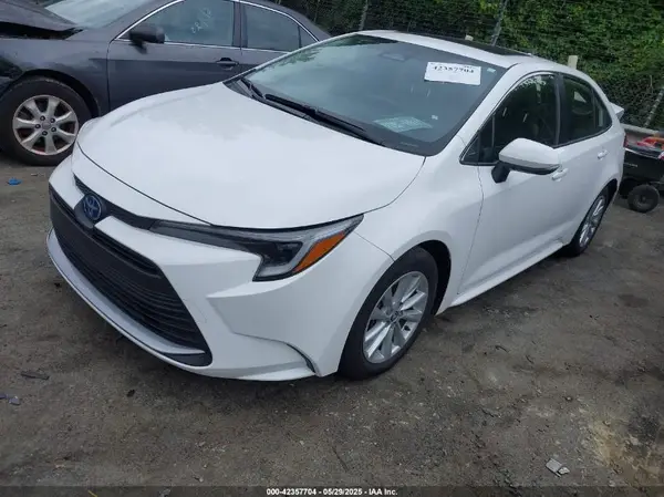 JTDBCMFEXP3004432 2023 TOYOTA COROLLA - Image 2