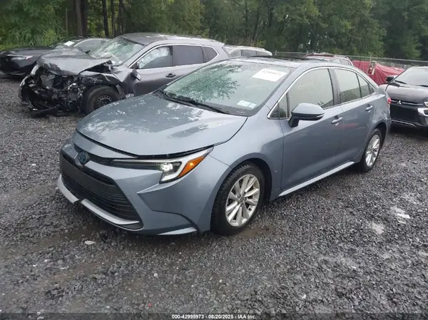 JTDBCMFEXP3012997 2023 TOYOTA COROLLA - Image 2