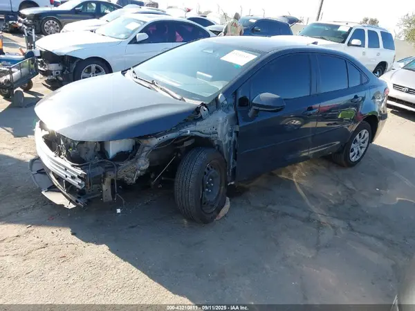 JTDBCMFEXP3020663 2023 TOYOTA COROLLA - Image 2