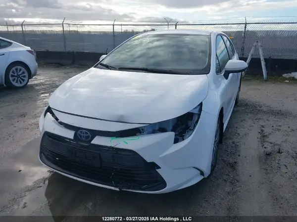 JTDBCMFEXP3024115 2023 TOYOTA COROLLA - Image 2