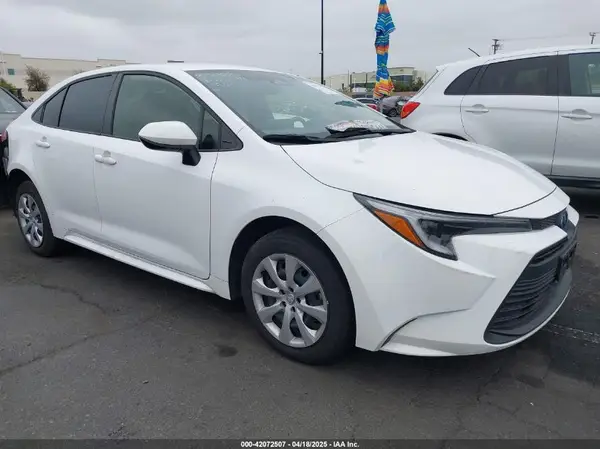 JTDBCMFEXP3026639 2023 TOYOTA COROLLA - Image 1
