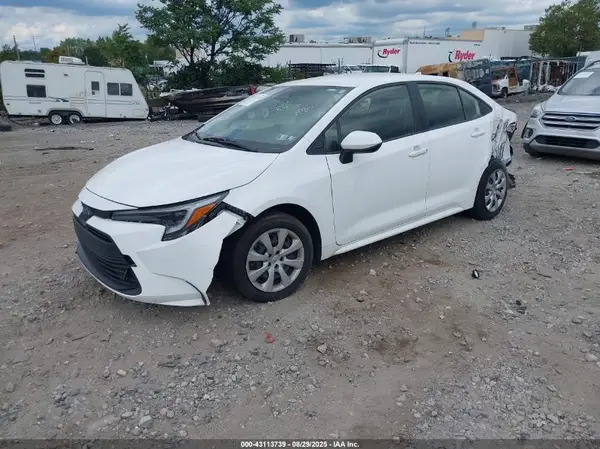 JTDBCMFEXR3043847 2024 TOYOTA COROLLA - Image 2
