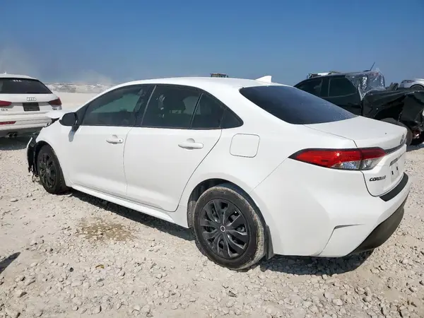 JTDBCMFEXR3061670 2024 TOYOTA COROLLA - Image 2