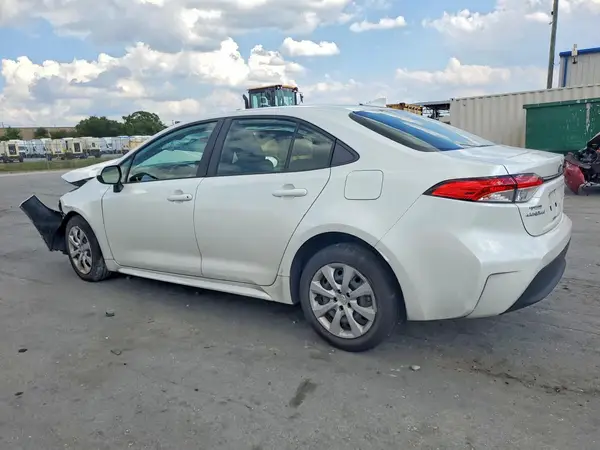 JTDBCMFEXRJ031421 2024 TOYOTA COROLLA - Image 2