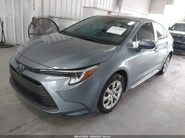 JTDBCMFEXRJ037249 2024 TOYOTA COROLLA - Image 2