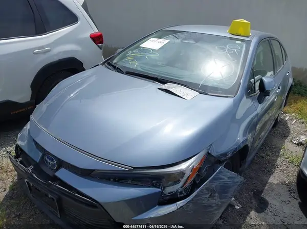 JTDBCMFEXS3071086 2025 TOYOTA COROLLA - Image 2