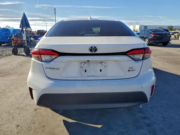 2025 TOYOTA COROLLA auction photo 6