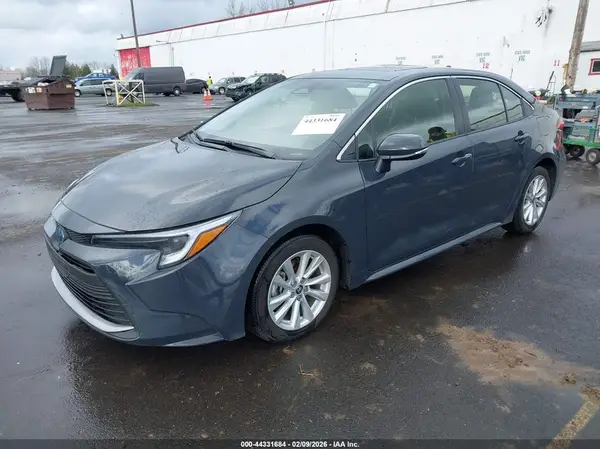 JTDBCMFEXS3088647 2025 TOYOTA COROLLA - Image 2