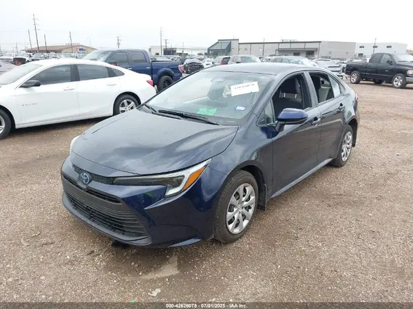 JTDBCMFEXS3090270 2025 TOYOTA COROLLA - Image 2