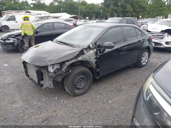 JTDBCMFEXT3128565 2026 TOYOTA COROLLA - Image 2