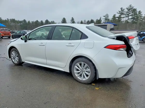 JTDBCMFEXT3137573 2026 TOYOTA COROLLA - Image 2