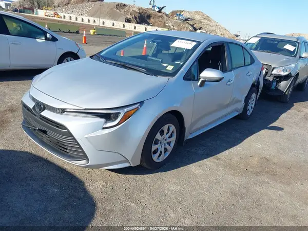 JTDBCMFEXT3140392 2026 TOYOTA COROLLA - Image 2