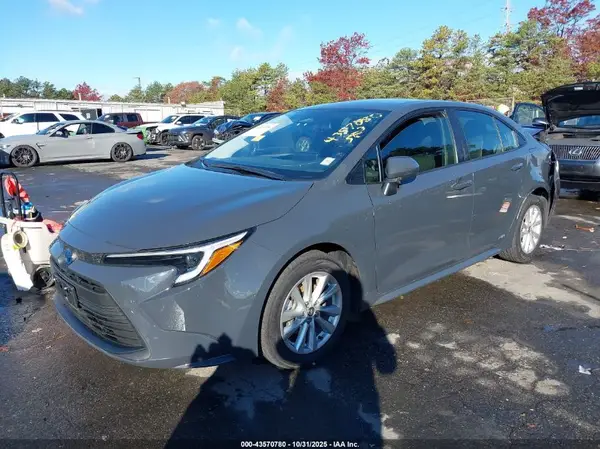 JTDBDMHE0R3016070 2024 TOYOTA COROLLA - Image 2