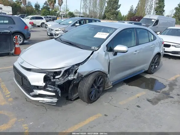JTDBDMHE0S3020643 2025 TOYOTA COROLLA - Image 2