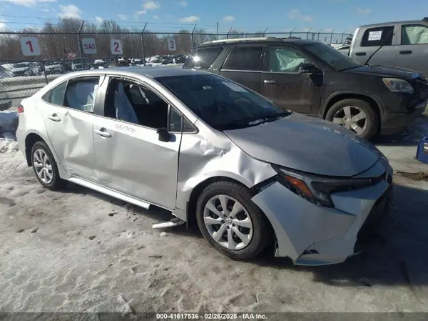 JTDBDMHE1R3010049 2024 TOYOTA COROLLA - Image 1