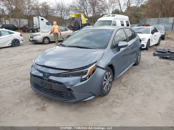 JTDBDMHE1R3012321 2024 TOYOTA COROLLA - Image 2