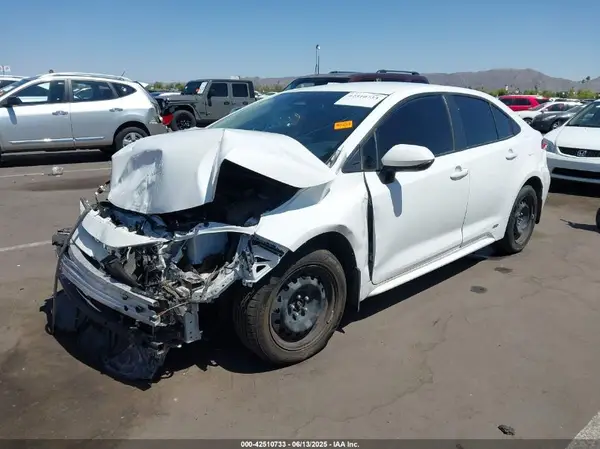 JTDBDMHE2PJ003152 2023 TOYOTA COROLLA - Image 2