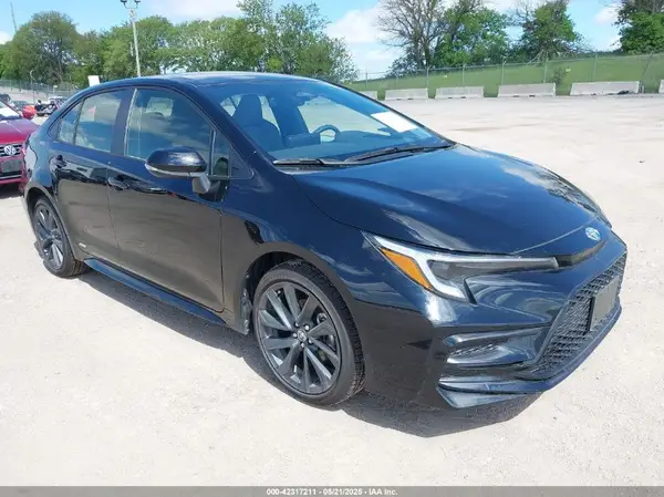 JTDBDMHE2S3018991 2025 TOYOTA COROLLA - Image 1